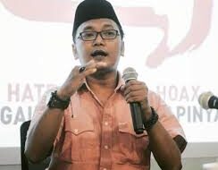 Membungkam Jubir HTI, Hizbut Tahrir di Pengadilan