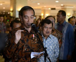 Jokowi: Bulog Butuh Sosok yang Tegas dan Berani