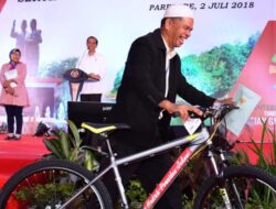 Jokowi Serahkan 5 Ribu Sertifikat Untuk Warga Sulawesi Selatan