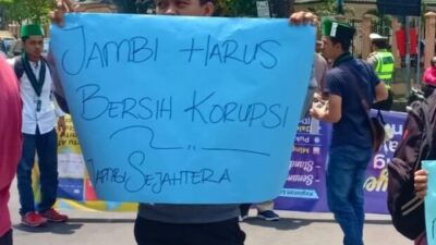 Mahasiswa HMI Jambi Tolak Koruptor Jadi Caleg