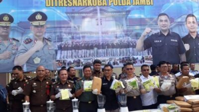 Polda Jambi Musnahkan Tangkapan 15 Kg Sabu-sabu dan 29 Kg Ganja