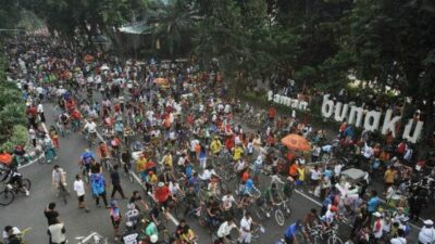 Pemkot Surabaya Hentikan Sementara Car Free Day