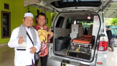 Reses di Ponpes Ummul Masakin, Hasbi Anshory Berikan Ambulans