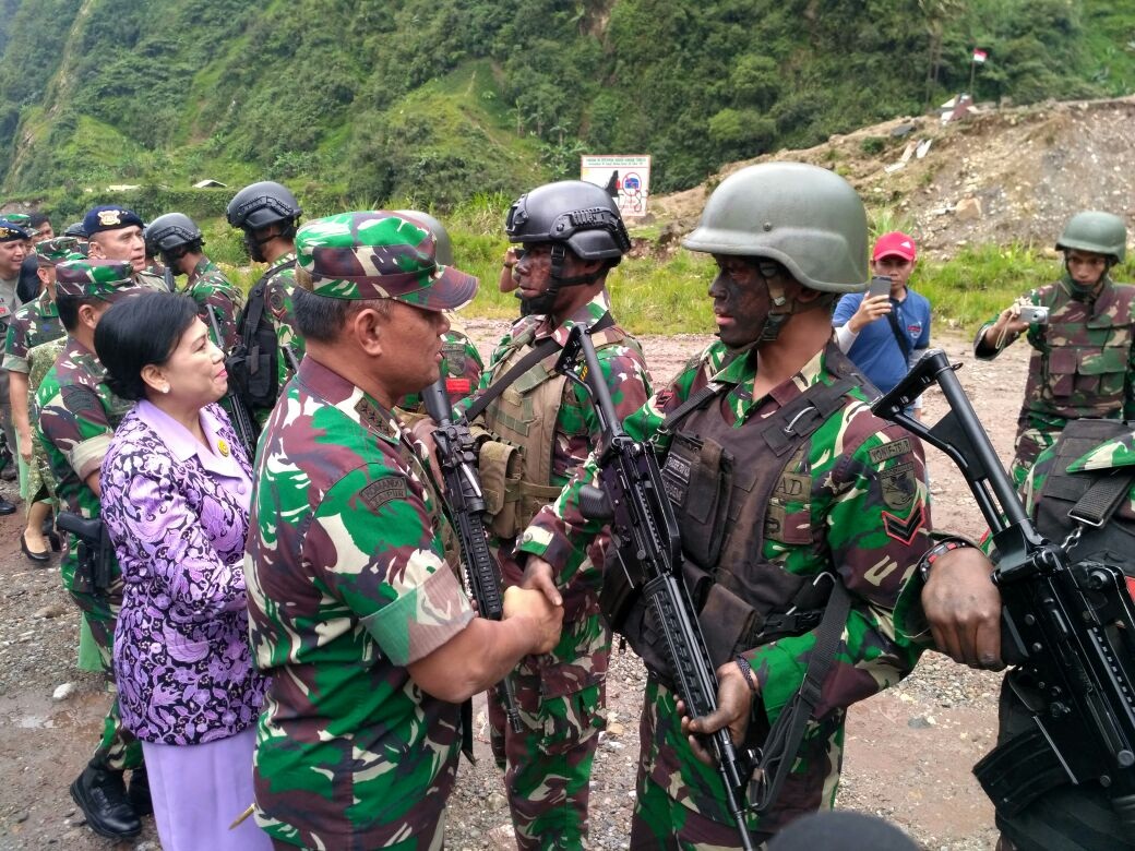 TNI Timika siaga teror KKB