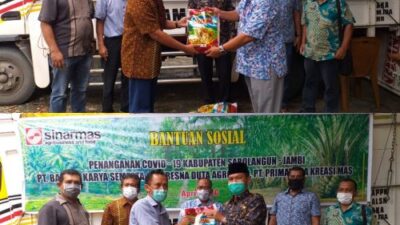 Pemkab Sarolangun Terima Bantuan Beras dan APD dari Sinarmas Group