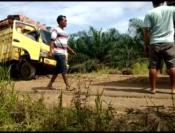 Jalan Penghubung Sungai Bahar Rusak Parah, Yultasmi: Swadaya, Jangan Ngeluh Saja pada Pemerintah