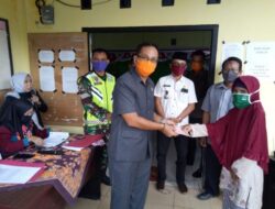 DPRD Muaro Jambi Pantau Penyaluran BLT DD di Desa Tunas Baru