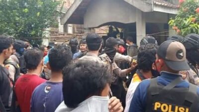 Bentrok Antar Warga Desa di Tebo, Dua Sepeda Motor Hangus Dibakar Massa 