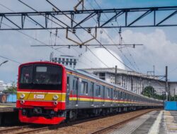 New Normal Diberlakukan, Balita Dilarang Naik KRL