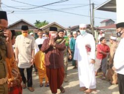 Bupati Safrial Ikuti Salat Iduladha 1441 Hijriah di Masjid Agung Al-Istiqomah