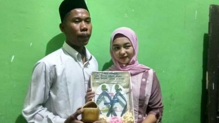 Kisah di Balik Pria Beri Mahar Nikah Sandal Jepit dan Segelas Air