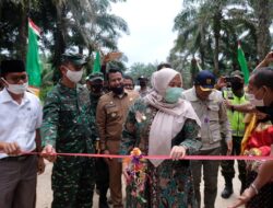 Bupati Masnah Resmikan Akses Jalan Hasil Karya Bhakti TNI 0415/Batanghari