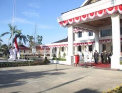 Bupati Safrial Ikuti Upacara Pengibaran Bendera Merah Putih HUT RI ke-75