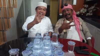 Al Haris Setir Mobil Sendiri dan Humas Gerindra Ikut Mengantar ke KPU