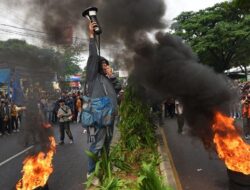 Polri: Perusuh Demo Dijanjikan Uang, Makan dan Tiket Kereta