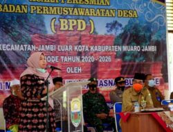 Bupati Masnah Lantik Anggota BPD Kecamatan Jaluko