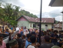 Lubuk Bedorong Ricuh Gara-Gara Kades Tak Mau Hadir Rapat