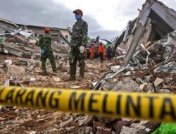 2 Hari Pencarian, Basarnas Temukan 81 Korban Meninggal Gempa Sulbar