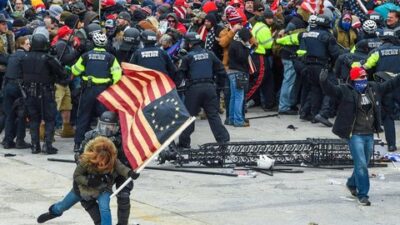 Pendukung Trump Rusuh Tolak Hasil Pemilu, Serang Gedung Parlemen AS