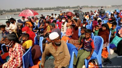 Bangladesh Pindahkan Ribuan Pengungsi Rohingya ke Pulau Terpencil