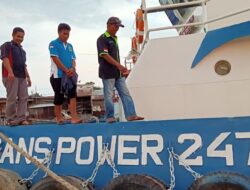 Naik Signifikan, BEI Hentikan Sementara Perdagangan Saham PT Trans Power Marine