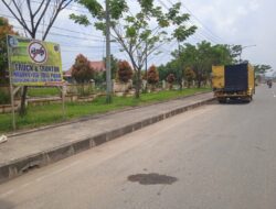 Truk Batu Bara Langgar Aturan Parkir, Kepala DLHP Tebo: “Kami Serba Salah”