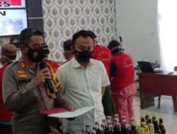 Polres Merangin Amankan Ribuan Botol Minuman Keras dan 7 Penjudi, Satu di Antaranya Perempuan