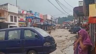 Banjir di Parapat