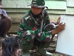 Pratu Budi Ajari Calistung Anak-Anak SAD di Desa Bukit Beringin