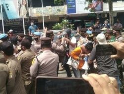 Demo Tolak PPKM Level 4, Polisi Bubarkan Aksi Mahasiswa di Balikpapan