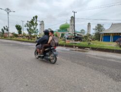 Meski Telah Ditambal Pakai Aspal Karung, Jalan Lintas Tebo Bungo Kembali Rusak