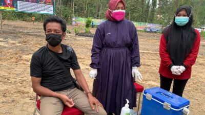 Gentar, 10 Tahun Menjaga Hutan Konservasi Tanpa Legalitas dari Pemerintah