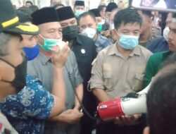 Didemo Mahasiswa, Bupati Mashuri Langsung Batalkan Pembelian Mobnas