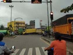 Waduh, Kemacetan Jalan Simpang Rimbo Menuju Pal 10 Semakin Parah, Sudah 12 Jam