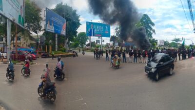 Operasional Truk Batu Bara Meresahkan, HMI Jambi Turun Demo