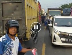 Truk Batu Bara Disebut Bikin Macet Lagi di Jalan Muara Bulian-Tembesi