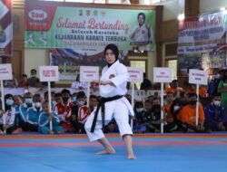 Kapolda Jambi Buka Kejuaraan Karate Piala Kapolres Tebo