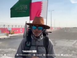 Demi Piala Dunia, Abdullah Jalan Kaki Ribuan Kilometer Dari Arab ke Qatar