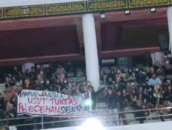 Sikapi Pelecehan Seksual di RSUD Mattaher, Mahasiswa Merah dan LSMM Bentang Spanduk di Acara Unja Expo