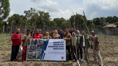 Dosen Pertanian Unja Mengabdi di Wilayah Pertanian Perkotaan, Dampingi Petani Hasilkan Tricho Kompos Hingga Briket Sekam