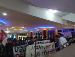 Mahasiswa Demo Rektor Unja, Buntut Kasus Pelecehan Seksual di RSUD Raden Mattaher