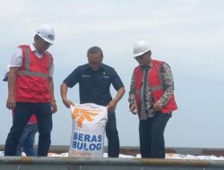 Pemerintah Bakal Jual Beras Impor Rp 9.450 Per Kg