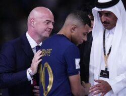 Emir Qatar Sang Penggila Bola Gelontorkan Rp 3.114 Triliun Untuk Piala Dunia