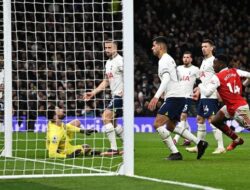 Babak I: Arsenal Unggul 2-0 Atas Tottenham