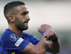 Chelsea 3 Kali Salah Kirim Dokumen, Ziyech Disebut Batal Gabung PSG