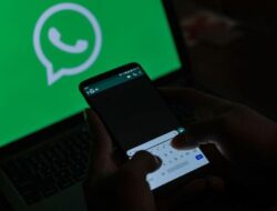 WhatsApp Uji Fitur Edit Teks pada Foto ala Instagram