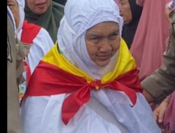 Bupati Karimun Lepas Keberangkatan Jamaah Haji