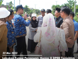 Ketua Komisi II DPRD Tanjungjabung Timur Melaksanakan Peninjauan Terkait Jalan Opril Jembatan Bagian Timur