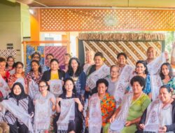 Pria Batak Ini Sukses Membuat Batik Indonesia Dikenal di Fiji