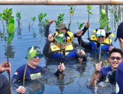 Upaya Lestarikan Lingkungan, Argadika DKI Jakarta Menanam Ratusan Mangrove di Pesisir Pantai Jakarta